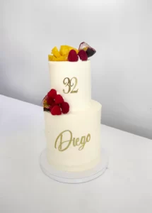 Layer-cake-diego-site-sb-gourmandise-chelles-cake-design-wedding-cake-traiteur-paris