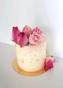 Layer-cake-roses-sb-gourmandise-chelles-cake-design-wedding-cake-traiteur-paris