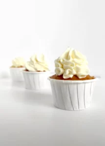 choux-mignardises-sb-gourmandise-chelles-cake-design-wedding-cake-traiteur-paris